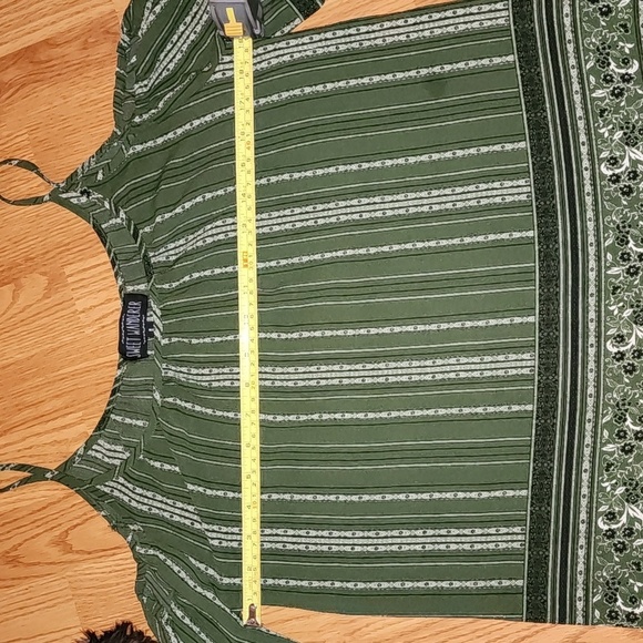 Sweet Wanderer Women's Boho Cold Shoulder Blouse green patterned size medium - Picture 9 of 15